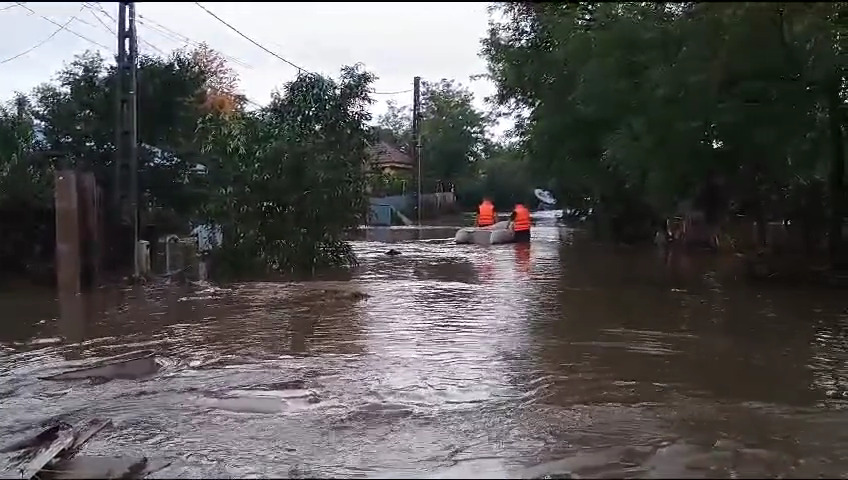 Economica net Update 7 Predoiu 160 de persoane au fost evacuate și